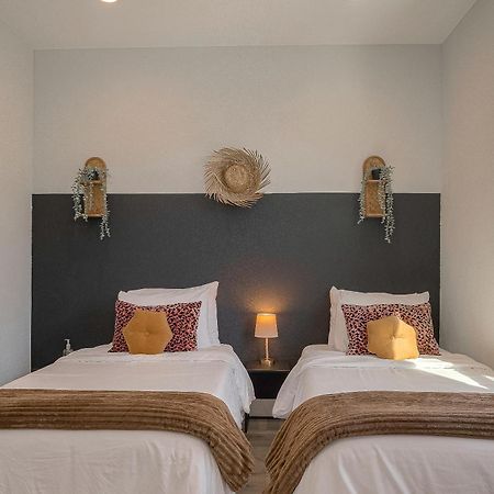 Modern Home Near Downtown With Fast Wifi, Bbq, Games & Ev Equipped! Houston Eksteriør billede