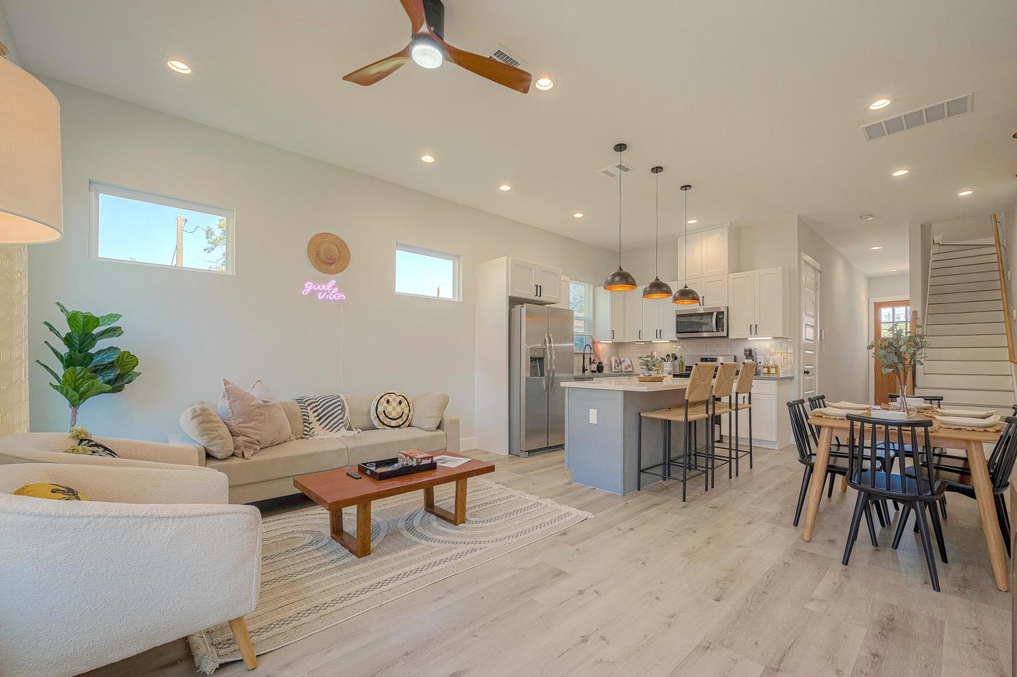 Modern Home Near Downtown With Fast Wifi, Bbq, Games & Ev Equipped! Houston Eksteriør billede