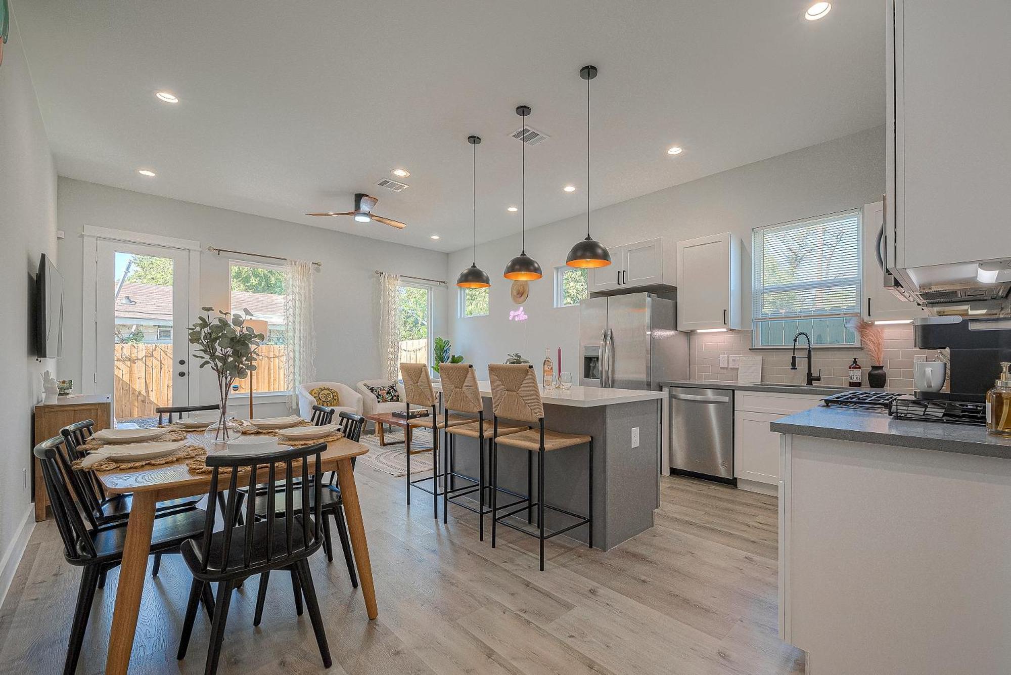 Modern Home Near Downtown With Fast Wifi, Bbq, Games & Ev Equipped! Houston Eksteriør billede